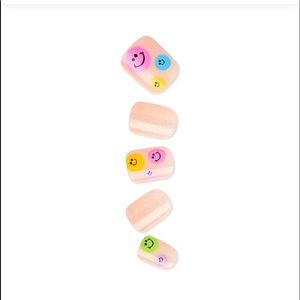 ImPRESS Smile Emoji Manicure BNIB